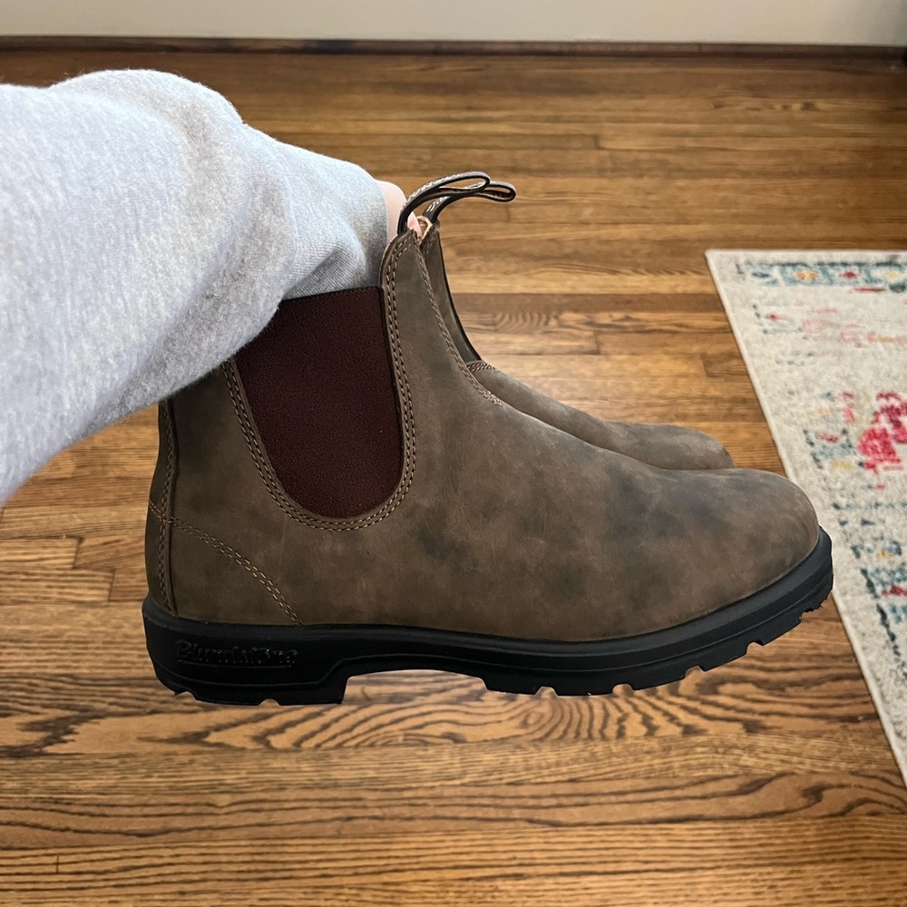 Blundstone Women’s Brown Chelsea Boots